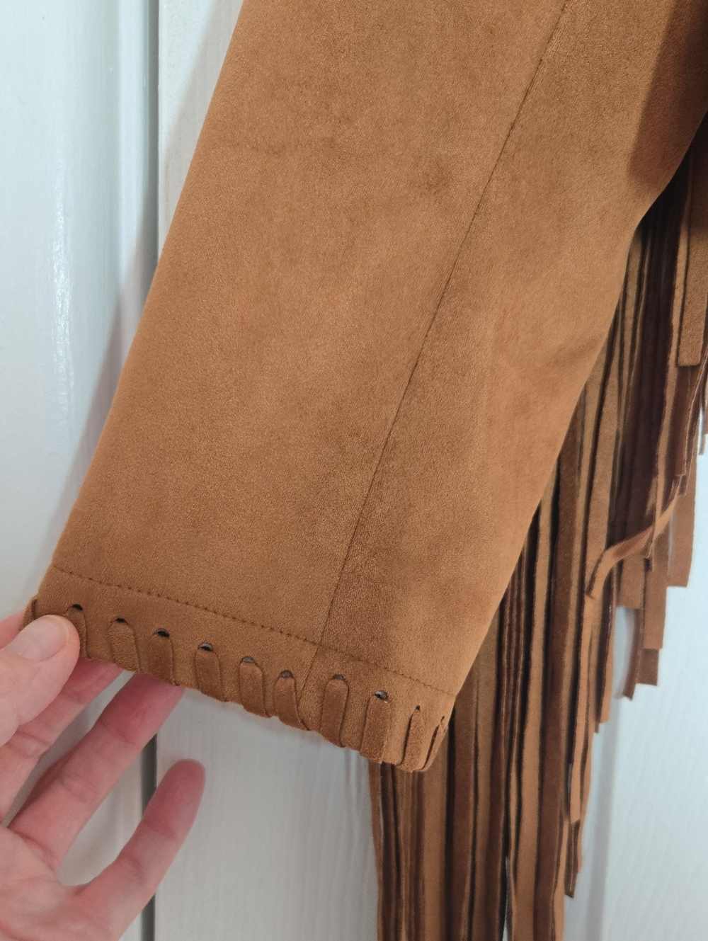 Amaryllis Faux Suede Fringe Jacket M Camel Brown Western Boho Cropped NWT - Picture 7 of 17